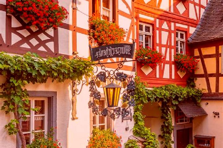 Avery, 39 — Escort in Kesfeld, Germany