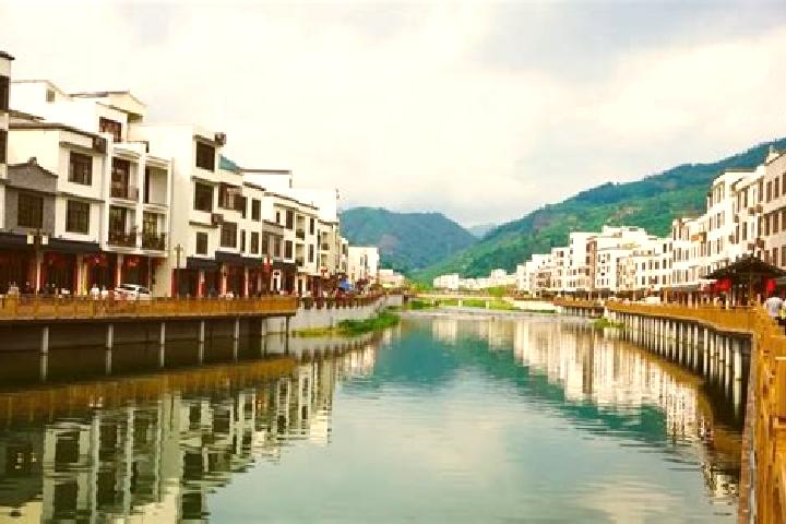 Avery, 39 — Escort in Qianpai, China