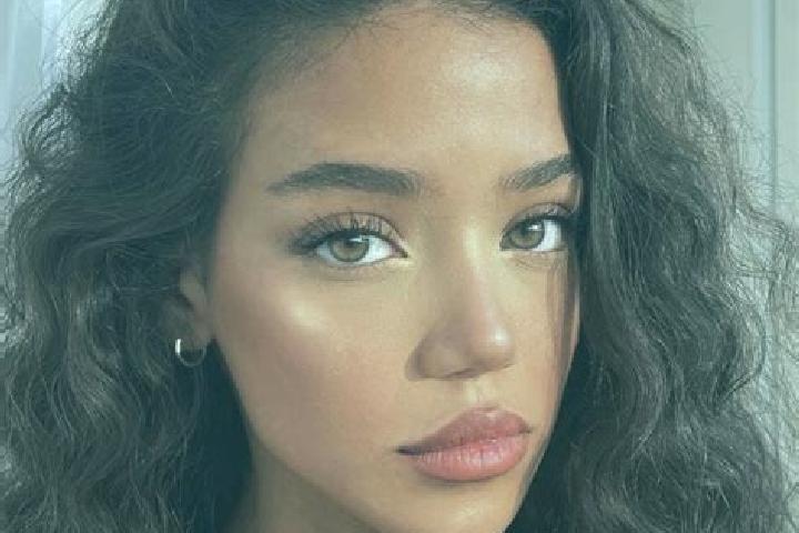 Chloe, 20, a black brown-eyed caribbean companion based in Tsakkar. Offering Travel Companion, Tantra, Deep French Kissing, Dinner Date. Available for incall...