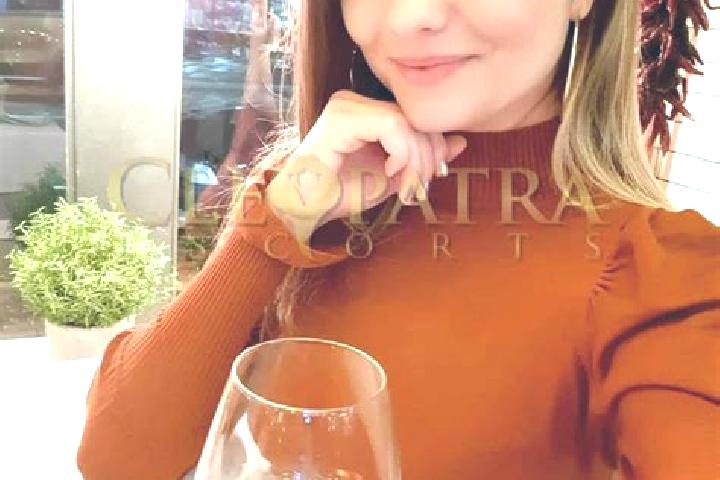 Chloe, 20, a blonde brown-eyed caribbean companion based in Starosillya. Offering Prostate Massage, Striptease, Dinner Date, OWO. Available for incall and ou...