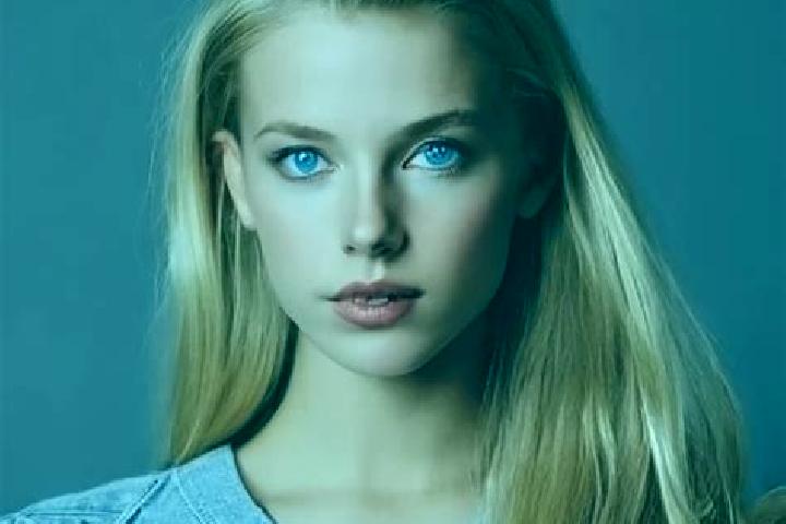 Chloe, 20, a blonde grey-eyed indian companion based in Greenwood. Offering Party Girl, Tantra, Girlfriend Experience, Travel Companion. Available for incall...