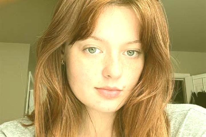 Chloe, 20, a chestnut amber-eyed european companion based in Los Limones. Offering OWO, Deep French Kissing, Tantra. Available for incall and outcall, day an...