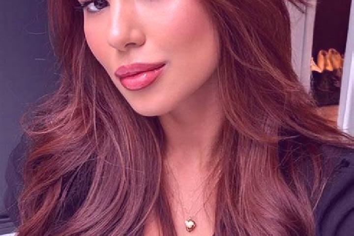 Chloe, 20, a chestnut brown-eyed latina companion based in Alvaro Obregon 2da. Seccion (El Lechugal). Offering Fetish, A-Level, Domination. Available for inc...