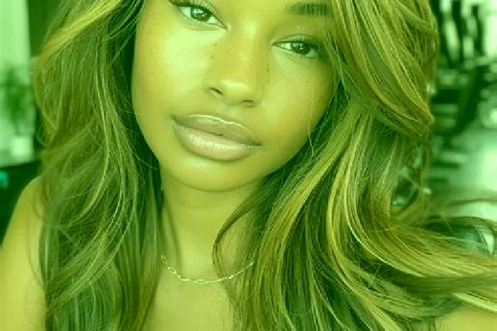 Chloe, 20, a dark blonde dark-eyed mixed companion based in Dianfla. Offering Striptease, BDSM, Roleplay, Duos. Available for incall and outcall, day and eve...