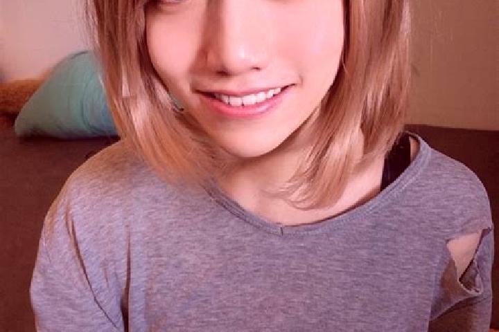 Chloe, 20, a platinum blonde brown-eyed asian companion based in Foulayronnes. Offering Massage, Girlfriend Experience, GFE, Dinner Date. Available for incal...