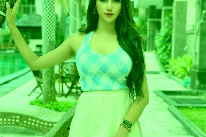 Chloe, 20 — Escort in Gegernoong, Indonesia