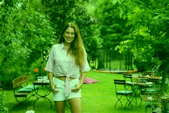 Chloe, 20 — Escort in Horni Dubenky, Czech Republic