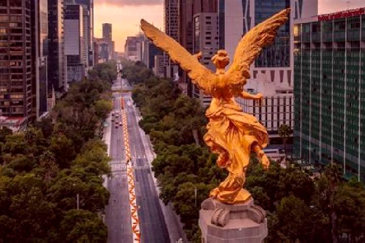 Chloe, 20 — Escort in La Ciudad, Mexico