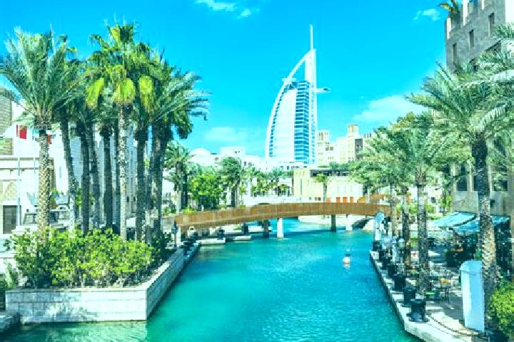 Chloe, 20 — Escort in Madinat Isa, Bahrain