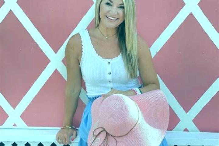 Chloe, 20 — Escort in Sanata Lucia, Mexico