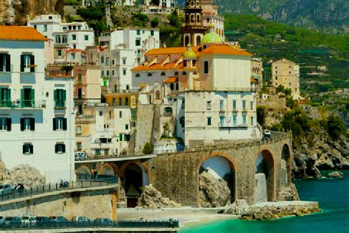 Chloe, 20 — Escort in Scanno, Italy