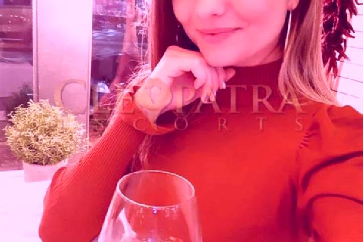 Chloe, 21, a auburn amber-eyed caribbean companion based in Olur. Offering Dinner Date, Tantra, OWO, Domination. Available for incall and outcall, day and ev...