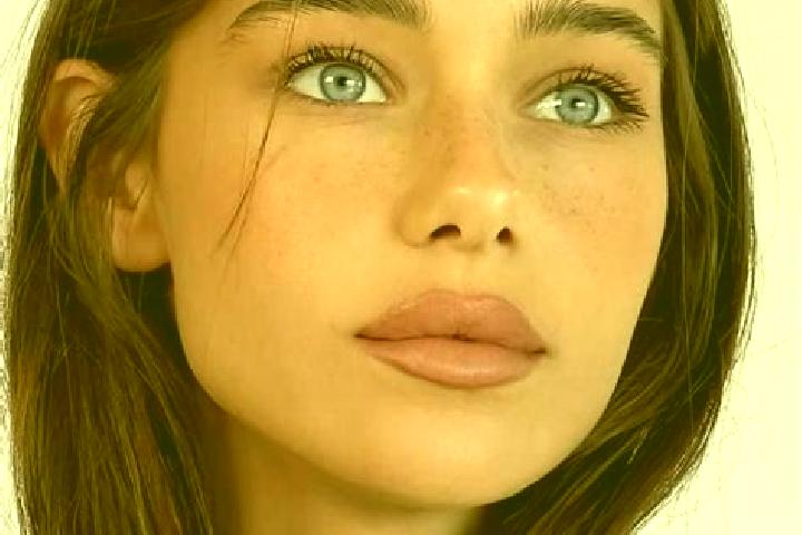 Chloe, 21, a brunette brown-eyed european companion based in Wellington. Offering Couples, CIM, GFE. Available for incall and outcall, overnight bookings ava...