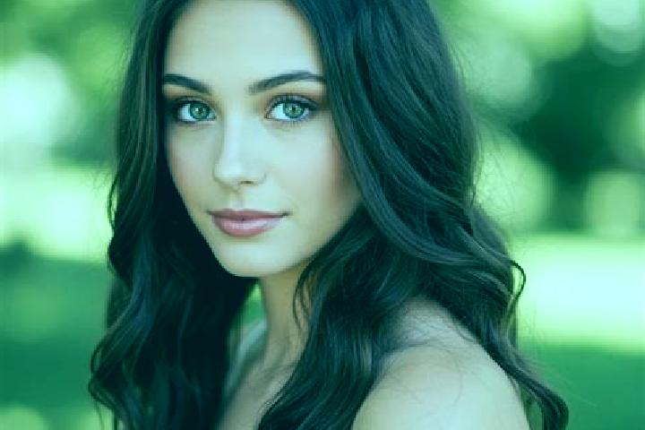 Chloe, 21, a brunette hazel-eyed caucasian companion based in Isabela. Offering Duos, Dinner Date, Travel Companion, Tantra, A-Level. Available for incall an...