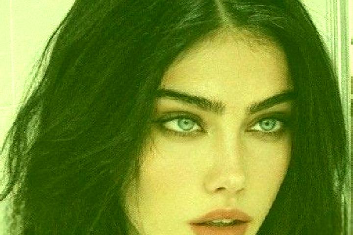 Chloe, 21, a chestnut grey-eyed caucasian companion based in Rinconada la Loma [Fraccionamiento]. Offering Travel Companion, Prostate Massage, Tantra. Availa...