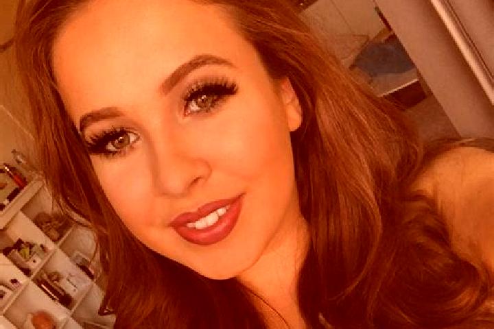 Chloe, 21, a red grey-eyed european companion based in Nossa Senhora de Nazare. Offering Girlfriend Experience, Massage, Duos, Overnight. Available for incal...