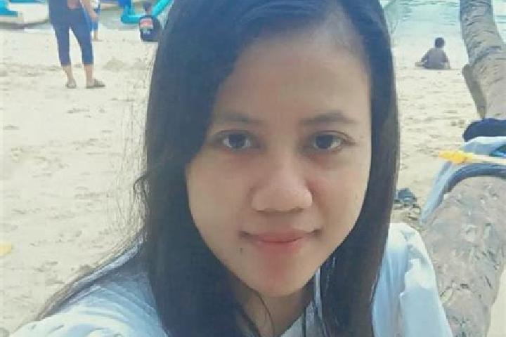 Chloe, 21 — Escort in Airmadidi, Indonesia