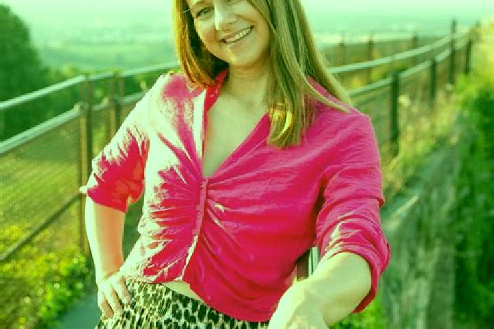 Chloe, 21 — Escort in Oltingue, France