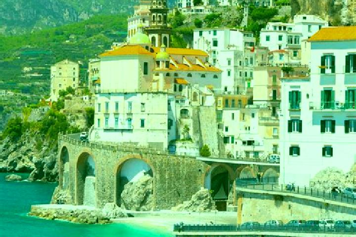 Chloe, 21 — Escort in Pratolongo, Italy
