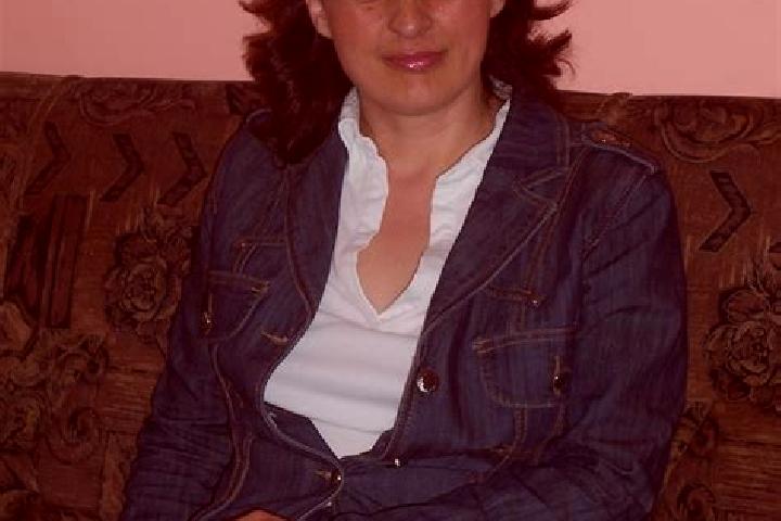 Chloe, 21 — Escort in Singureni, Romania