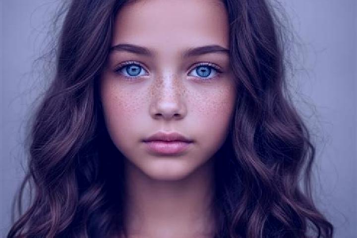 Chloe, 22, a auburn brown-eyed indian companion based in Kreva. Offering Massage, CIM, Girlfriend Experience. Available for incall and outcall, overnight boo...