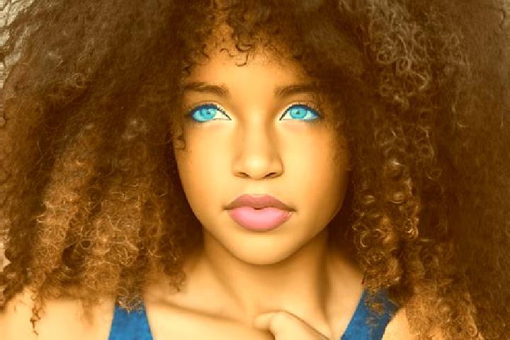 Chloe, 22, a black blue-eyed mixed companion based in Plan de Arroyo. Offering Deep French Kissing, OWO, Massage, Party Girl. Available for incall and outcal...
