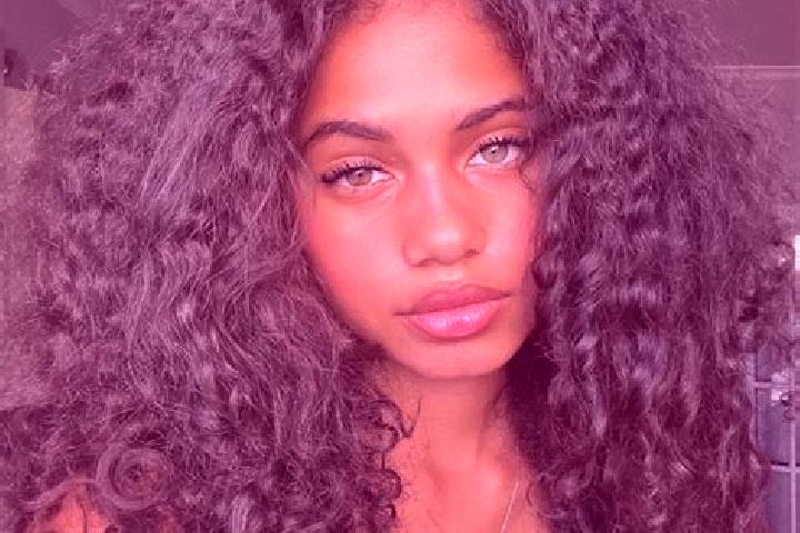 Chloe, 22, a black grey-eyed ebony companion based in Stearns. Offering GFE, Overnight, Erotic Massage, Prostate Massage, Dinner Date. Available for incall a...