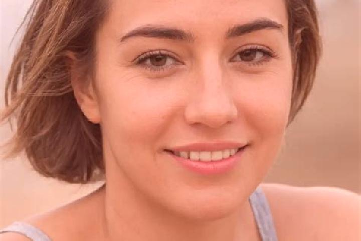 Chloe, 22, a red brown-eyed asian companion based in Coneto de Comonfort. Offering Tantra, Erotic Massage, BDSM. Available for incall and outcall, overnight ...
