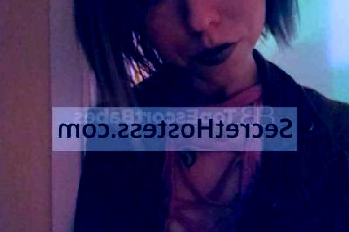 Chloe, 22 — Escort in Apache Junction, United States