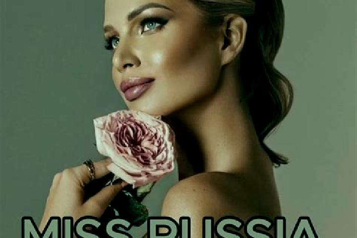 Chloe, 22 — Escort in Bor, Russia