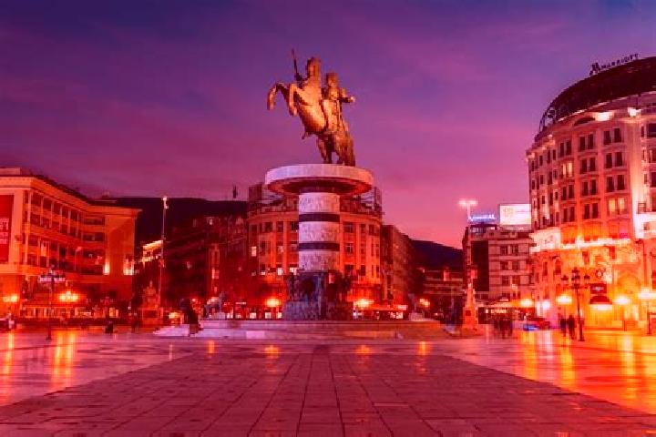 Chloe, 22 — Escort in Brusnik, North Macedonia