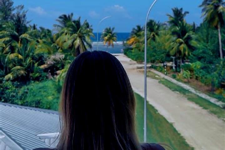 Chloe, 22 — Escort in Meedhoo, Maldives