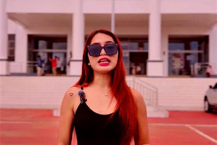 Chloe, 22 — Escort in Tampilisan, Philippines