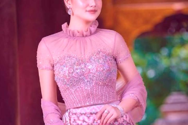 Chloe, 22 — Escort in Ywar Ma Middle, Myanmar
