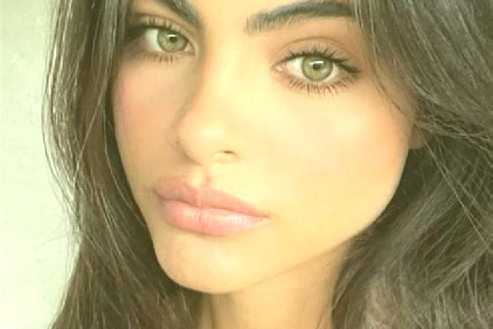 Chloe, 23, a auburn amber-eyed indian companion based in Telebokan. Offering Party Girl, BDSM, Striptease, 69. Available for incall and outcall, overnight bo...