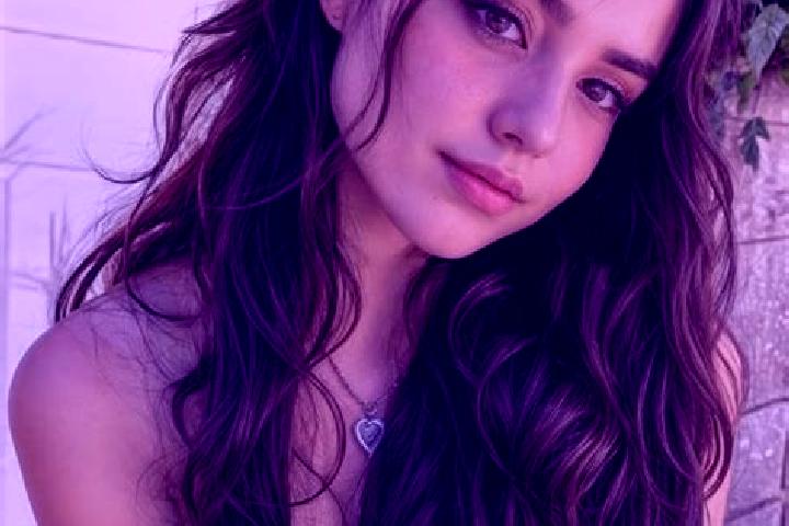 Chloe, 23, a auburn brown-eyed mediterranean companion based in Longwood - Winton Grove. Offering A-Level, BDSM, Fetish. Available for incall and outcall, da...