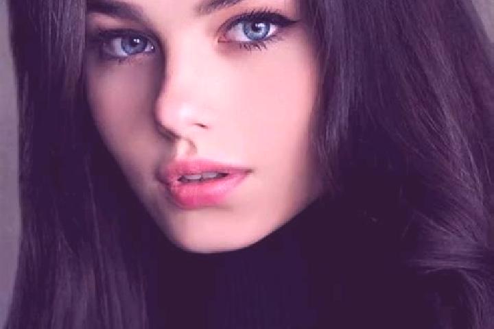 Chloe, 23, a black blue-eyed slavic companion based in Quattropani. Offering Dinner Date, GFE, Domination. Available for incall and outcall, overnight bookin...