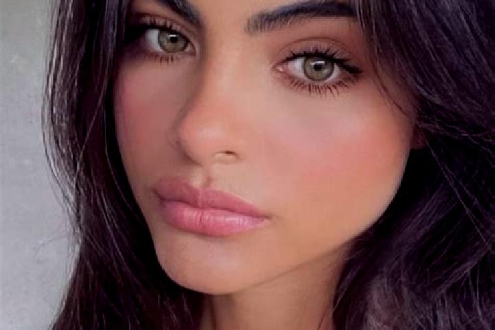 Chloe, 23, a black brown-eyed indian companion based in Hostivar. Offering Duos, Domination, A-Level, Striptease, 69. Available for incall and outcall, overn...