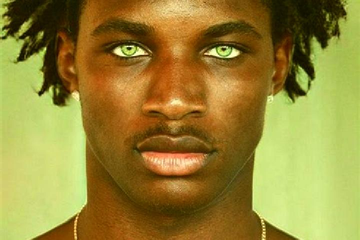 Chloe, 23, a black green-eyed ebony companion based in Oranjestad. Offering Striptease, A-Level, Tantra. Available for incall and outcall, day and evening da...