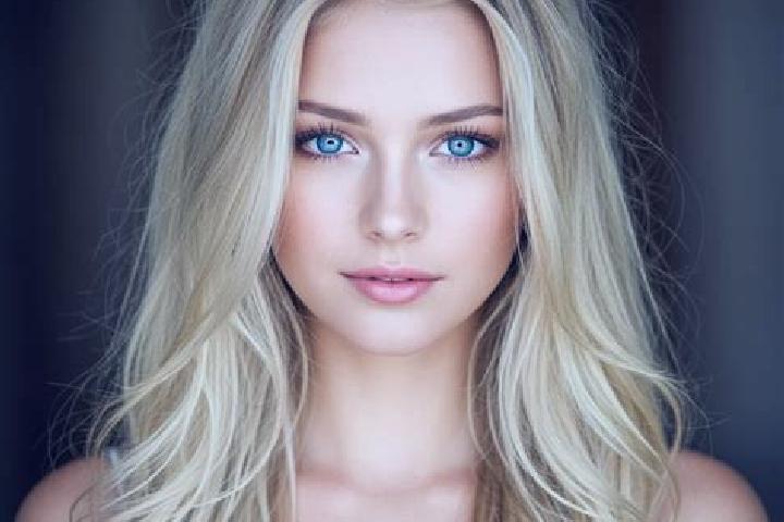 Chloe, 23, a blonde dark-eyed mixed companion based in Tokombere. Offering Fetish, Overnight, Roleplay, A-Level. Available for incall and outcall, day and ev...
