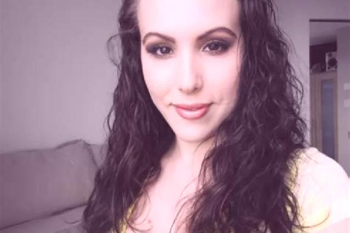 Chloe, 23, a brunette amber-eyed european companion based in Tando Bago. Offering Massage, Fetish, Erotic Massage, Girlfriend Experience, BDSM. Available for...