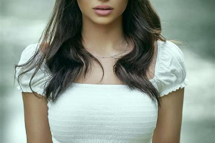 Chloe, 23, a brunette blue-eyed mediterranean companion based in Pemberville. Offering Massage, Prostate Massage, Couples, A-Level. Available for incall and ...