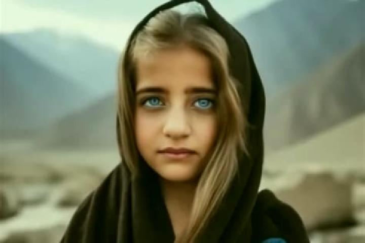 Chloe, 23, a dark blonde amber-eyed middle eastern companion based in Clapiers. Offering Overnight, Massage, Travel Companion, Domination, CIM. Available for...