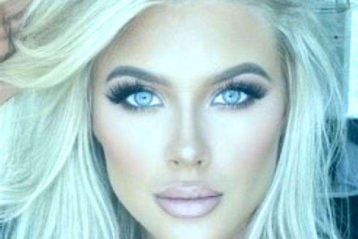 Chloe, 23, a platinum blonde grey-eyed middle eastern companion based in Nunleu. Offering Prostate Massage, Girlfriend Experience, Domination. Available for ...