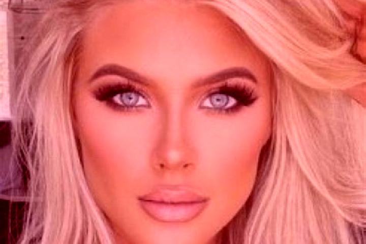 Chloe, 23, a platinum blonde hazel-eyed mixed companion based in Lysa pod Makytou. Offering Couples, Prostate Massage, GFE, Girlfriend Experience. Available ...