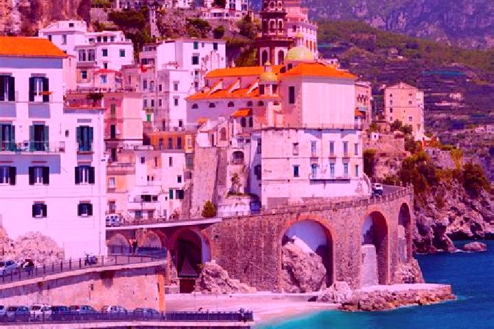 Chloe, 23 — Escort in Exilles, Italy