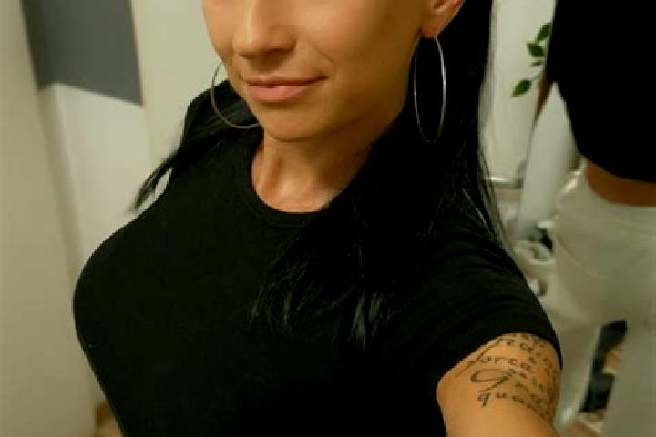 Chloe, 23 — Escort in Haag, Austria