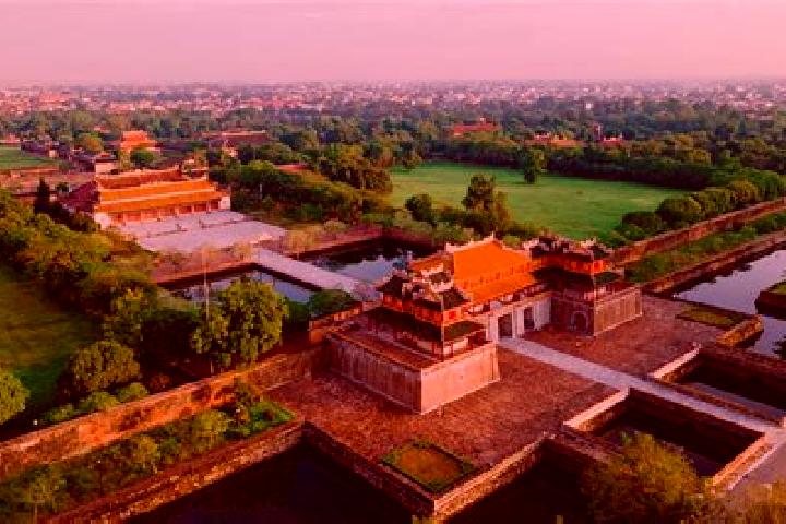 Chloe, 23 — Escort in Hue, Vietnam