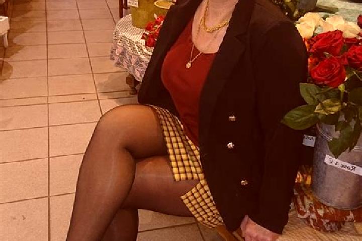 Chloe, 23 — Escort in Seglingen / Ober-Seglingen, Switzerland