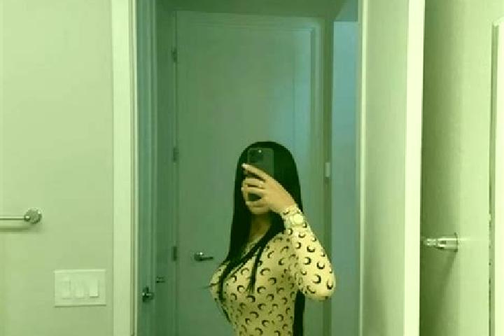 Chloe, 23 — Escort in Zarzosa, Spain